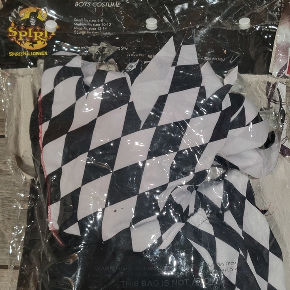 Evil Jester Boys size medium 10- 12 Halloween costume Read - Picture 9 of 10